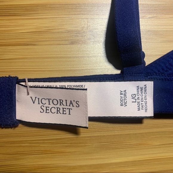 HighNeck Crochet Lace Bralette, Victoria’s Secret - Picture 6 of 6